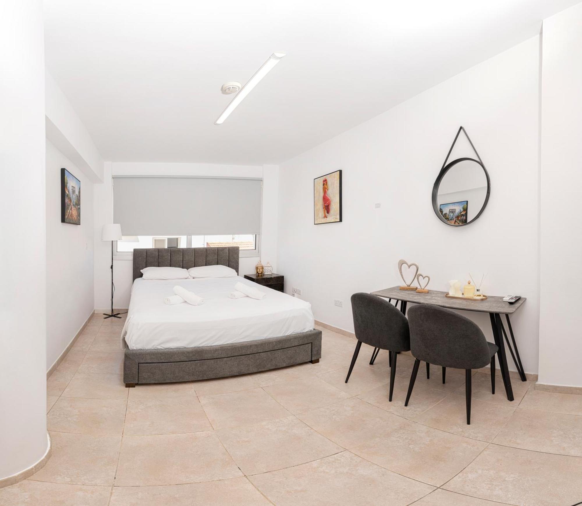 Appartments In The Historic Center Near Beach Limassol Exterior foto